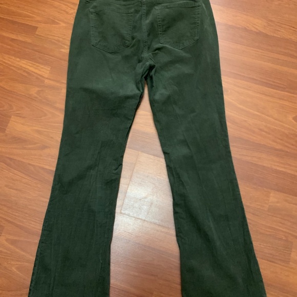 GAP,  Baby Boot cut corduroy pants with stretch in green - Picture 5 of 8
